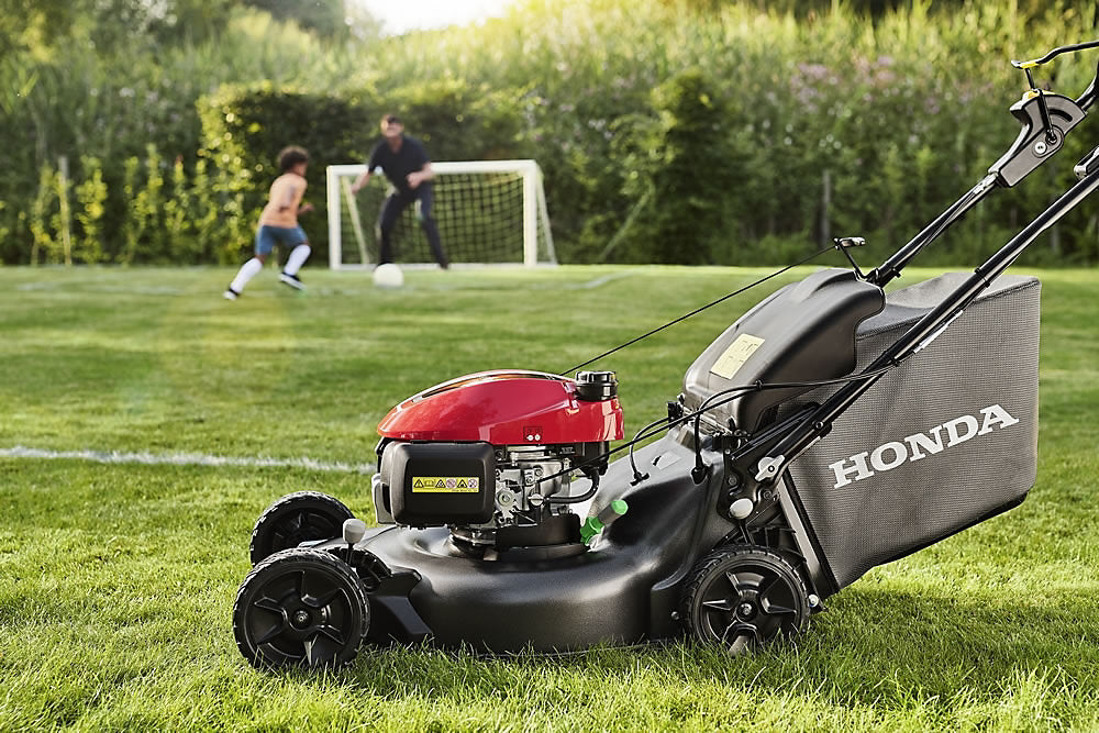 Self Propelled Lawnmowers